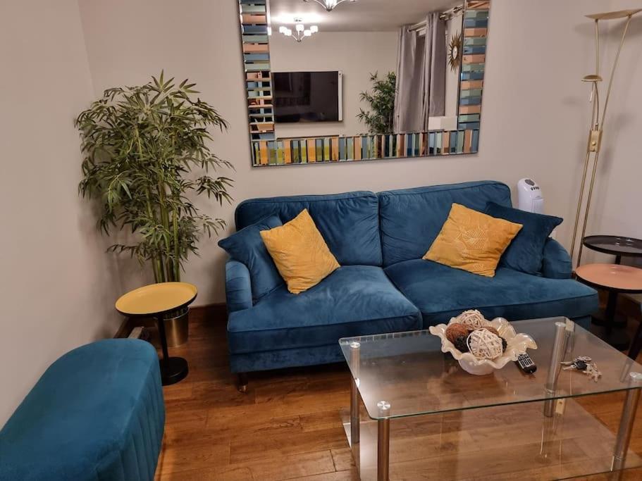 1 Bedroom Flat In Zone 1