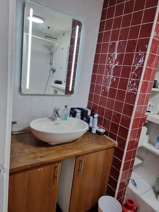 1 Bedroom Flat In Zone 1 London